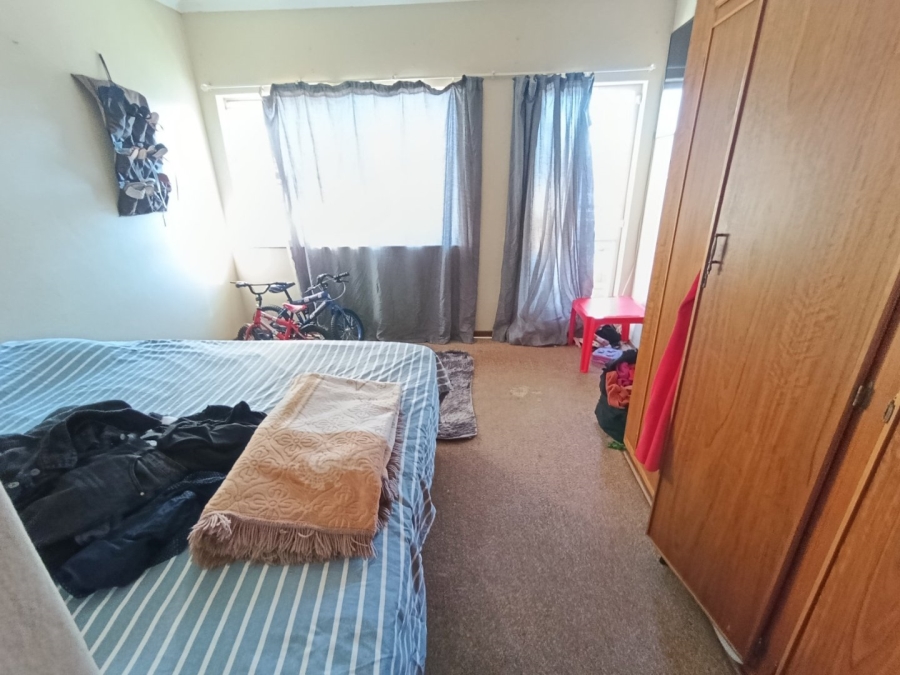 2 Bedroom Property for Sale in Langenhovenpark Free State